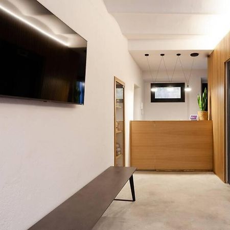 Velo Vern 1 Beautiful New Apartment 2 Bed Ensuite Girona Eksteriør bilde