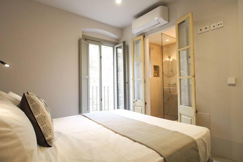 Velo Vern 1 Beautiful New Apartment 2 Bed Ensuite Girona Eksteriør bilde