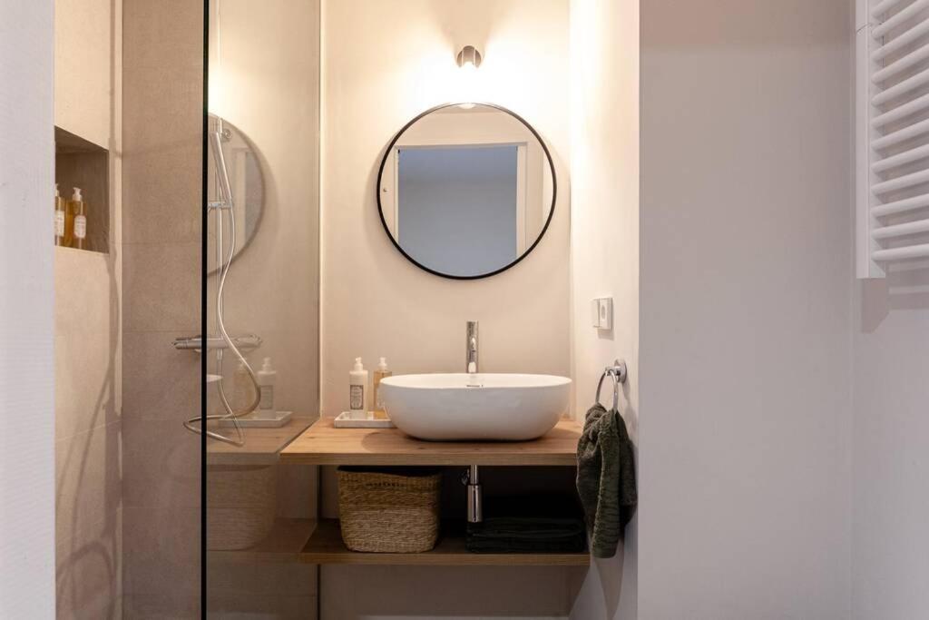 Velo Vern 1 Beautiful New Apartment 2 Bed Ensuite Girona Eksteriør bilde